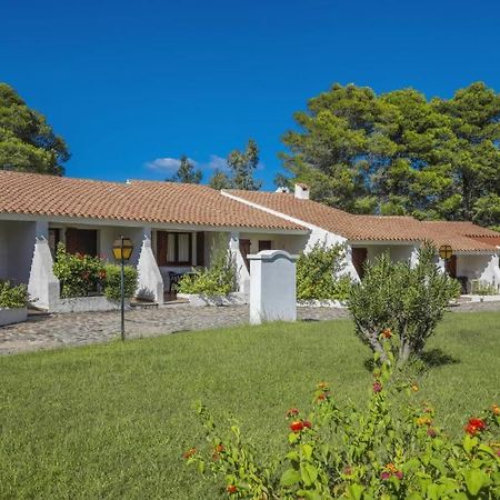 Nicolaus Club Li Cucutti Hotell Agrustos Exteriör bild