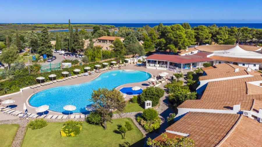Nicolaus Club Li Cucutti Hotell Agrustos Exteriör bild